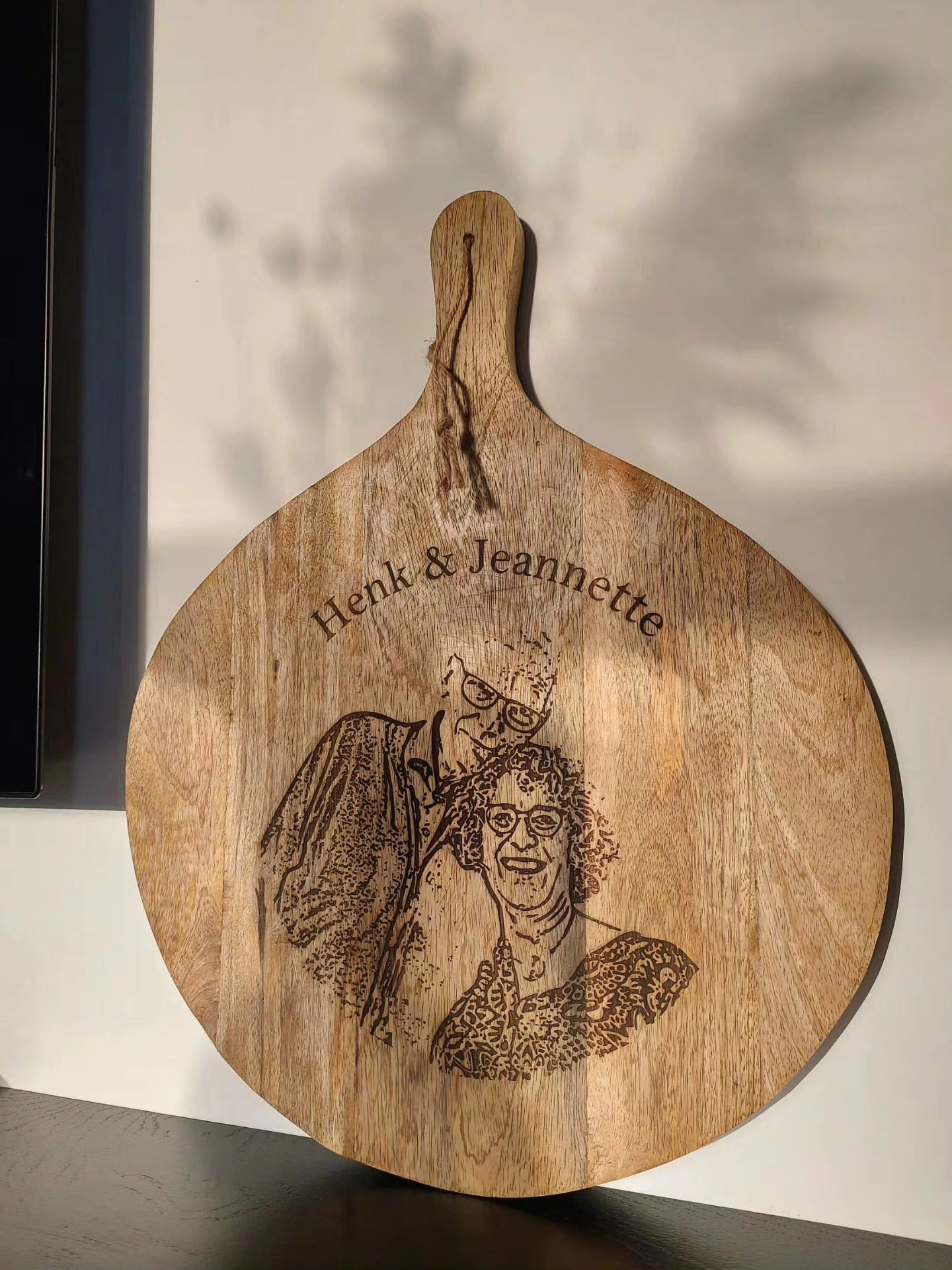 Borrelplank rond 50x40 cm foto